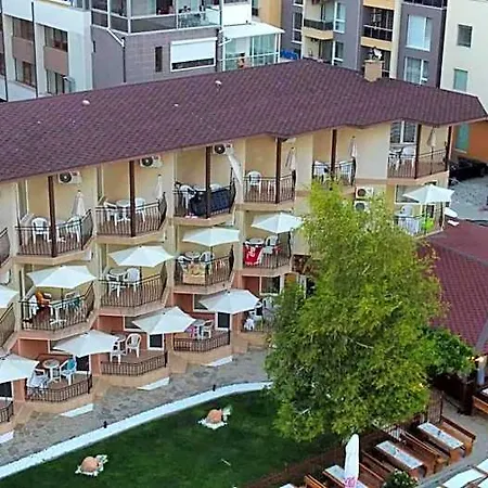 Hotell Aura Family
